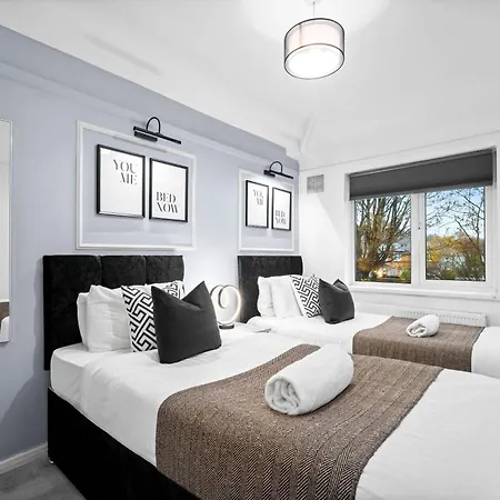 Stylish Three Bedroom House - Accommodates 7 - Parking Available - Garden - Recently Renovated - Top Rated - 162S Birmingham Exterior photo